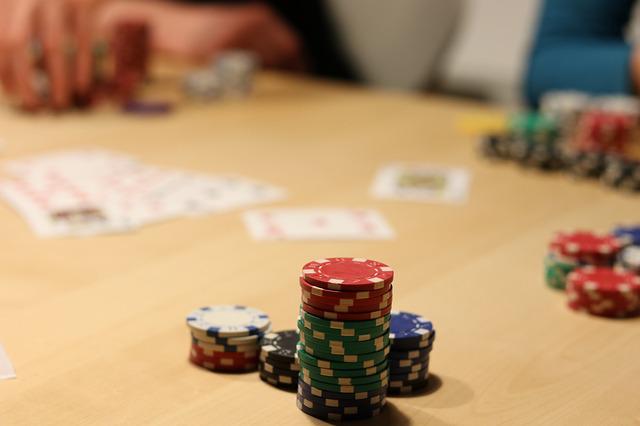 Come si calcolano i punti nel poker texas? Cosa vale di più?